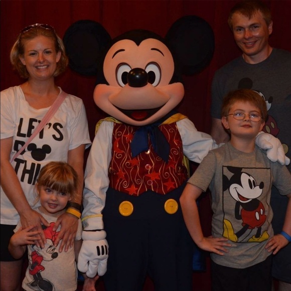 Me and Poshmark founder Manish at PoshFest!!! - Picture 2 of 3